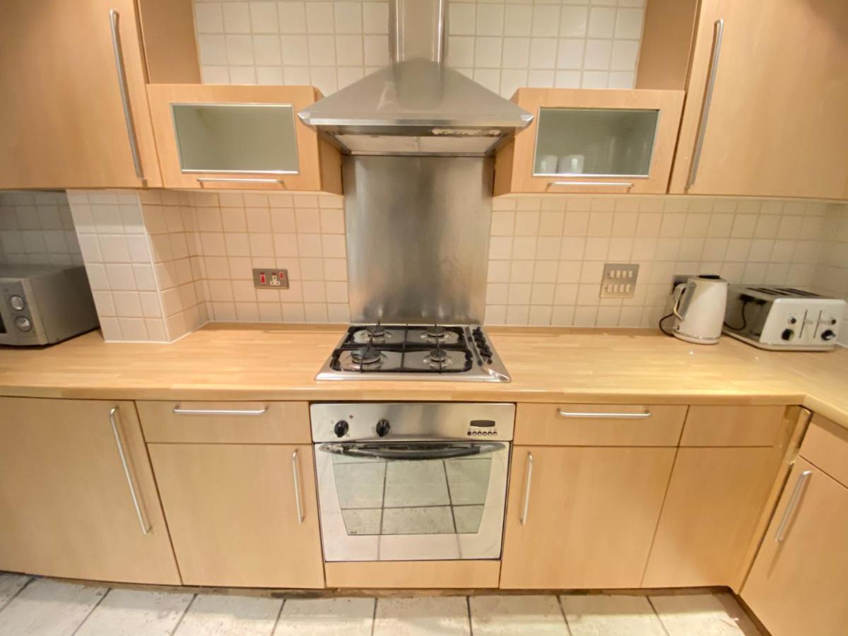 Large 5-Bed City Centre Townhouse With Secure Parking Manchester Eksteriør bilde