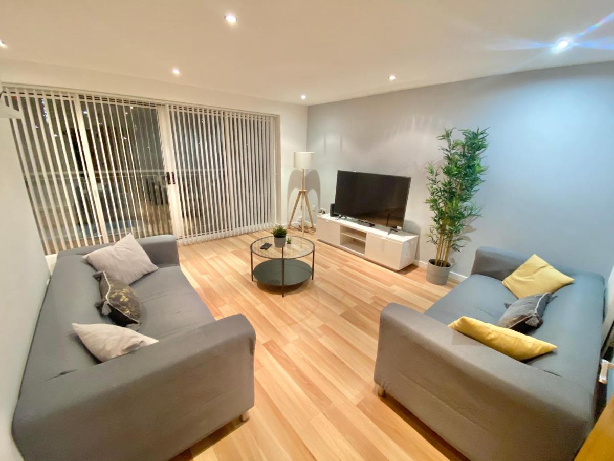 Large 5-Bed City Centre Townhouse With Secure Parking Manchester Eksteriør bilde